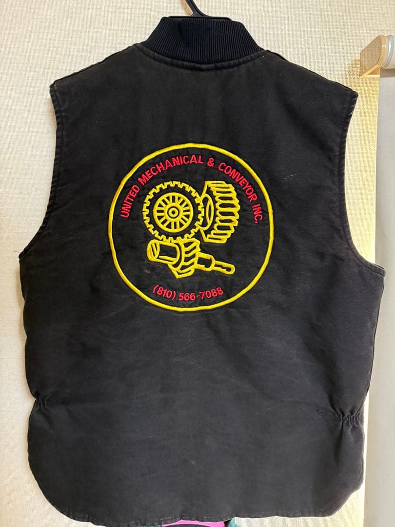 Carhartt ブラック ベスト TIMBUCK