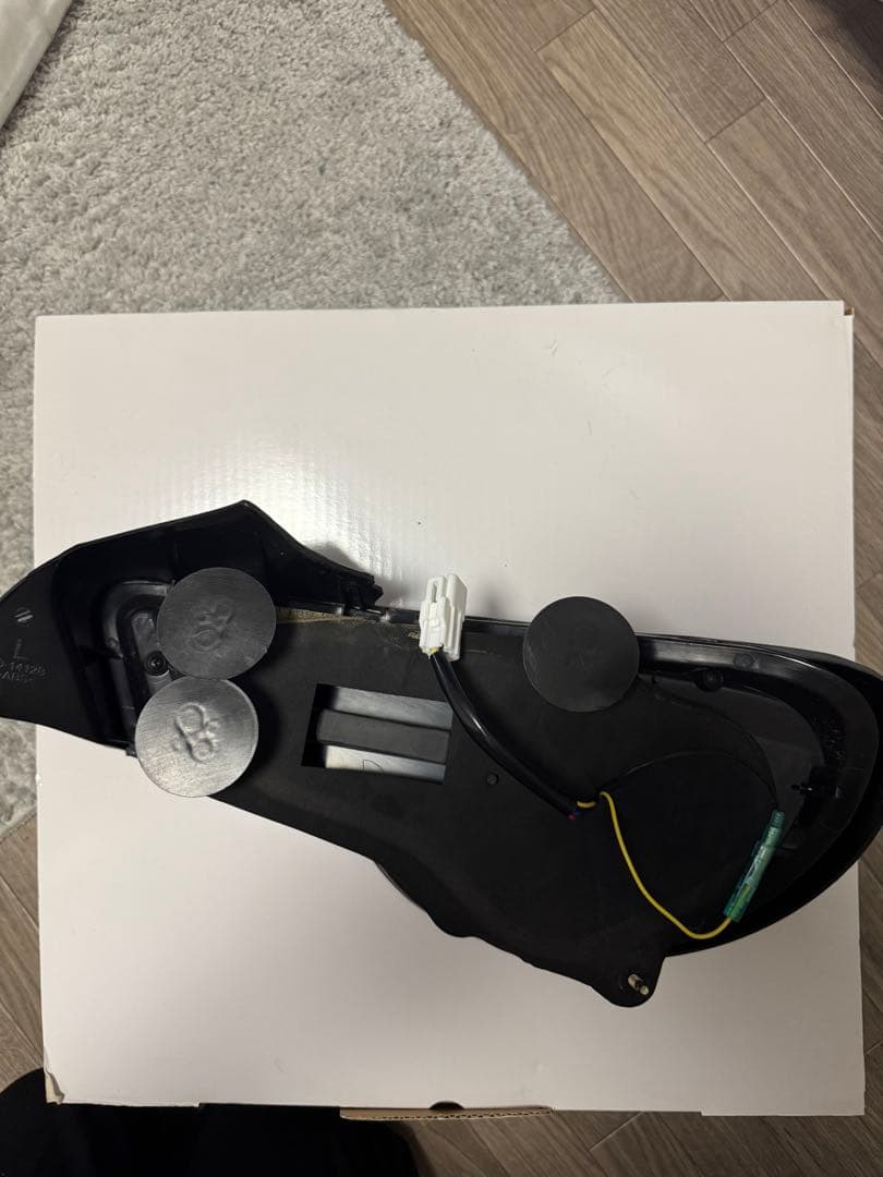 ヴァレンティ 86 テールランプ