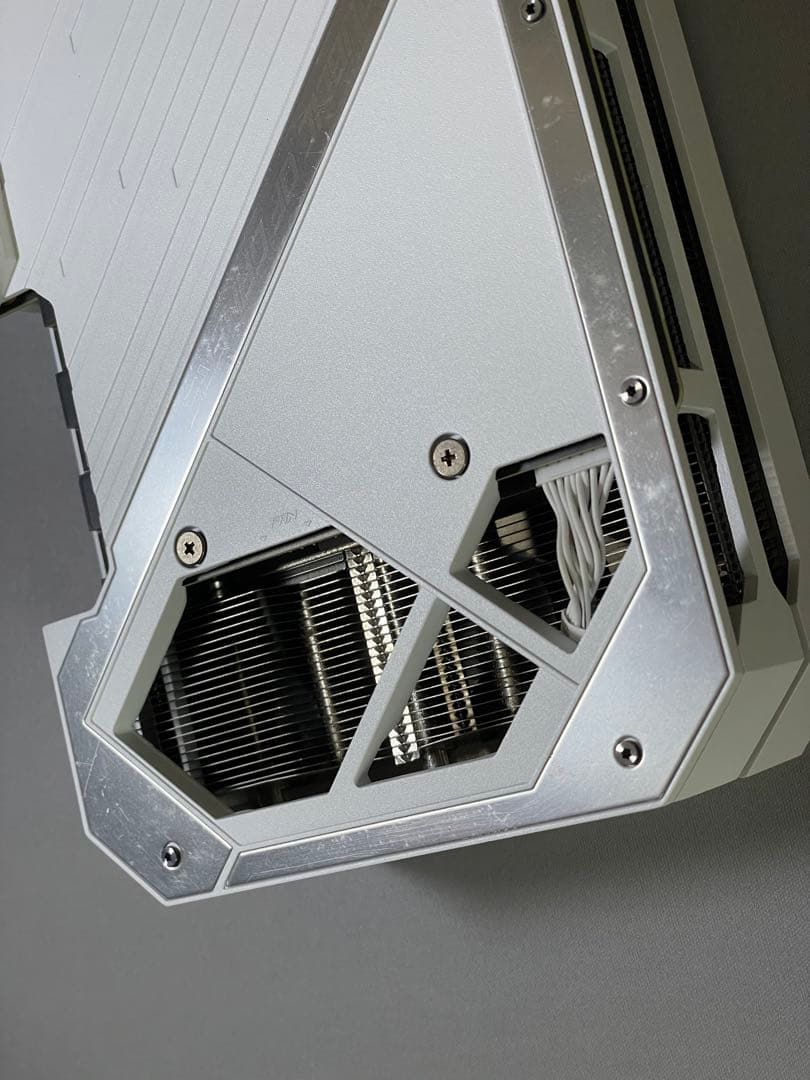 グラフィックボード・グラボ・ビデオカード ASUS ROG-STRIX-RTX3080-O10G-WHITE