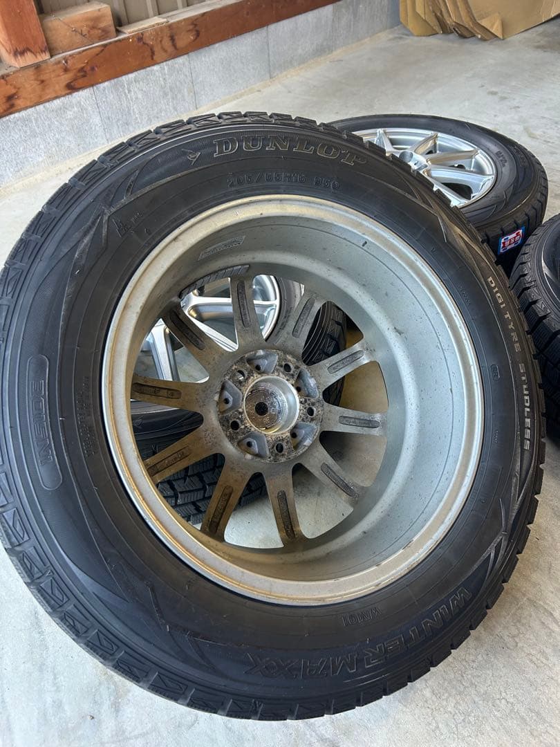16インチ スタッドレス ダンロップ ウインターマックス 205/65 バリ山
