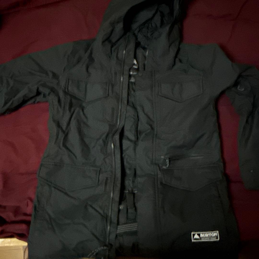 Burton ブラックジャケット フード付き