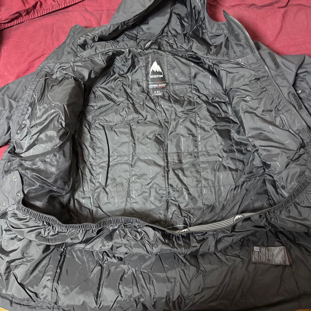 Burton ブラックジャケット フード付き