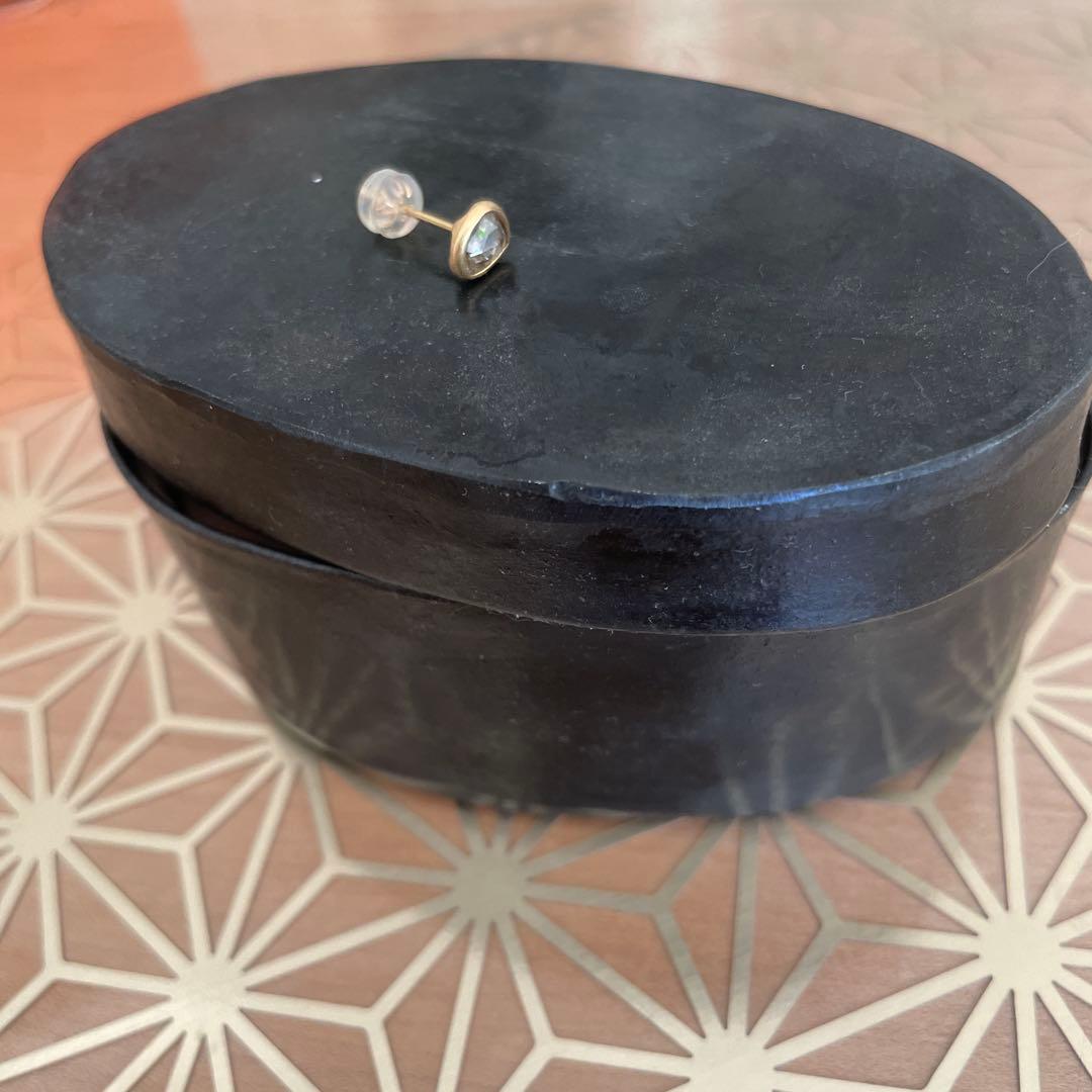 ロウジェ　片耳ピアス　k18ygブラウンダイヤモンド0.33ct