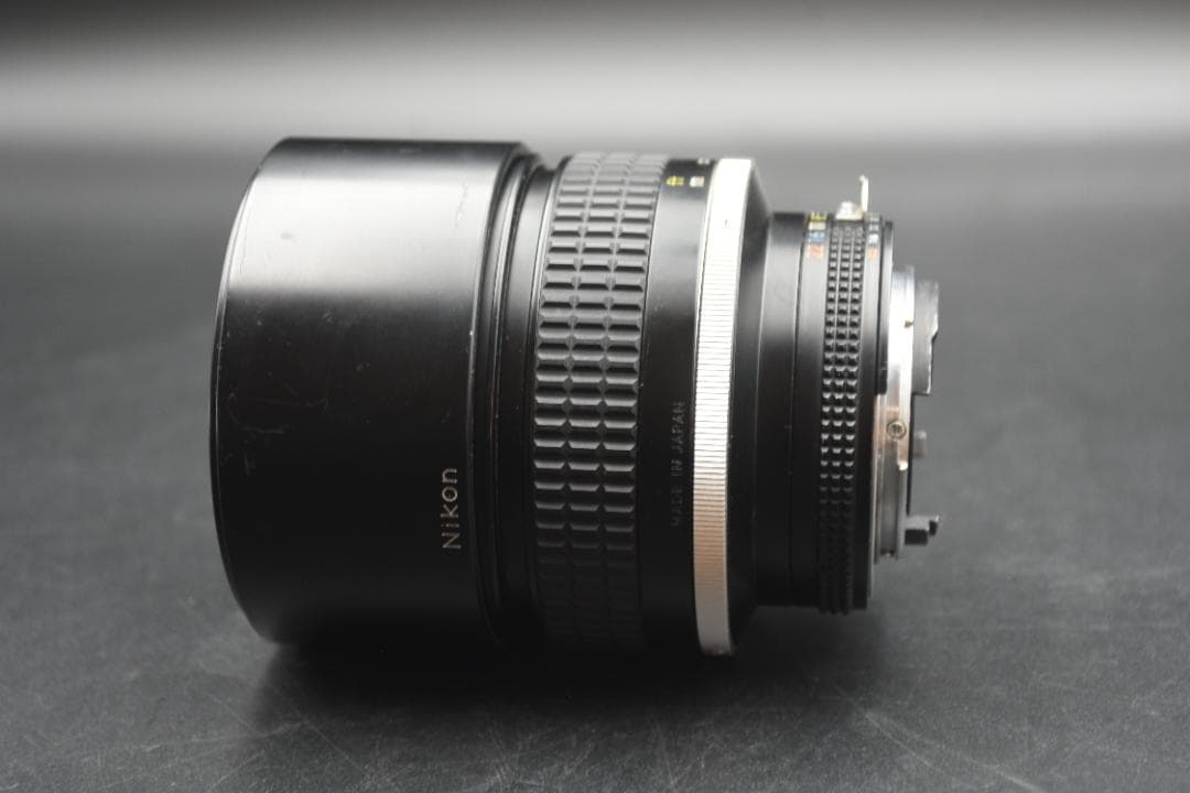 Nikon ニコン Nikkor Ai-s 135mm f2