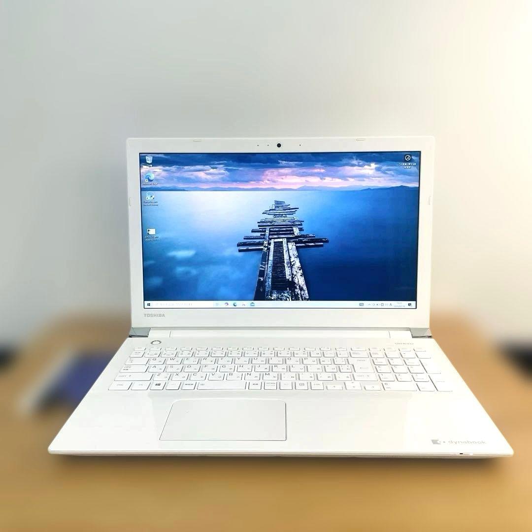 美麗設定済すぐ使えるホワイトメモリ8ギガSSD256ギガカメラWin11オフィス