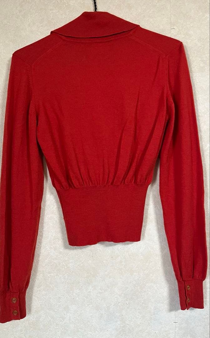 ヴィヴィアン　短丈　セーター