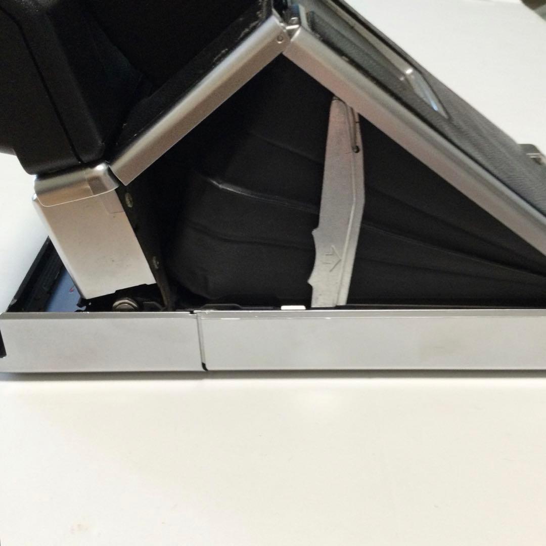 ポラロイド　SX-70 SONAR autofocus