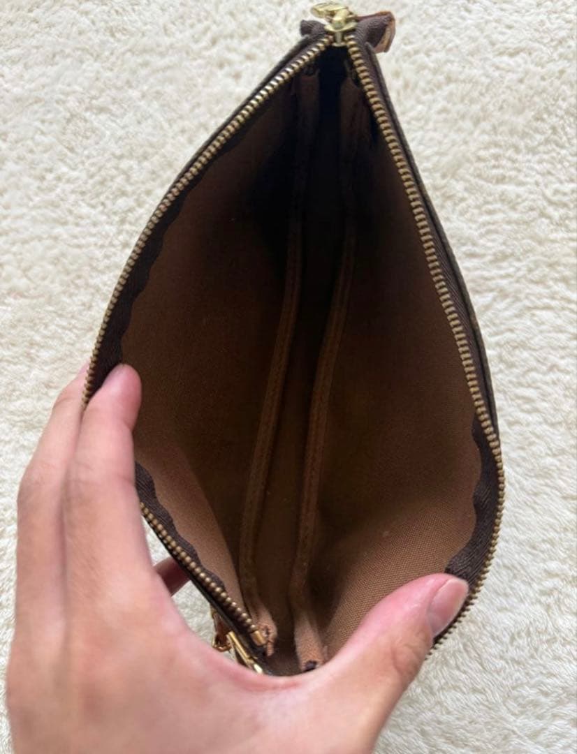 Louis Vuiton モノグラム ポーチ