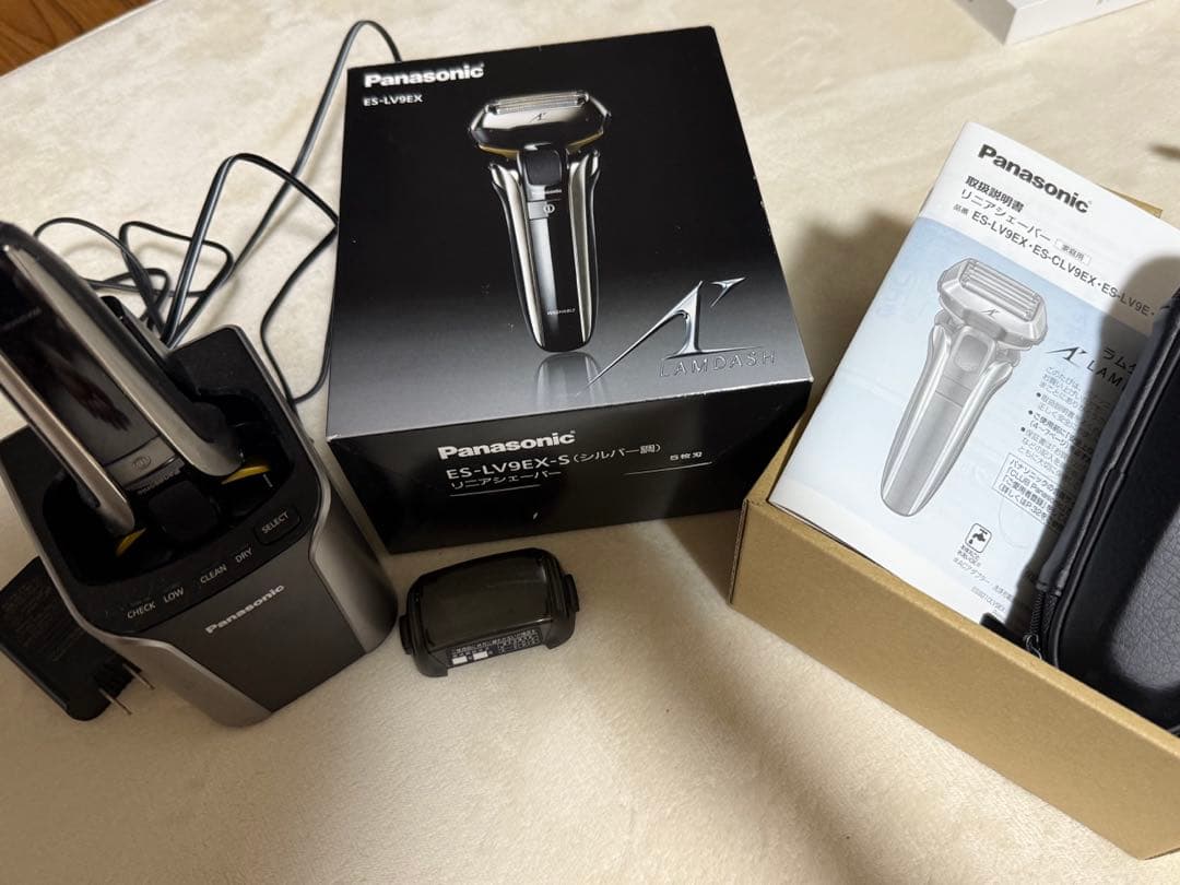 パナソニック ラムダッシュ メンズシェーバー 5枚刃 ES-CLV9EX-S