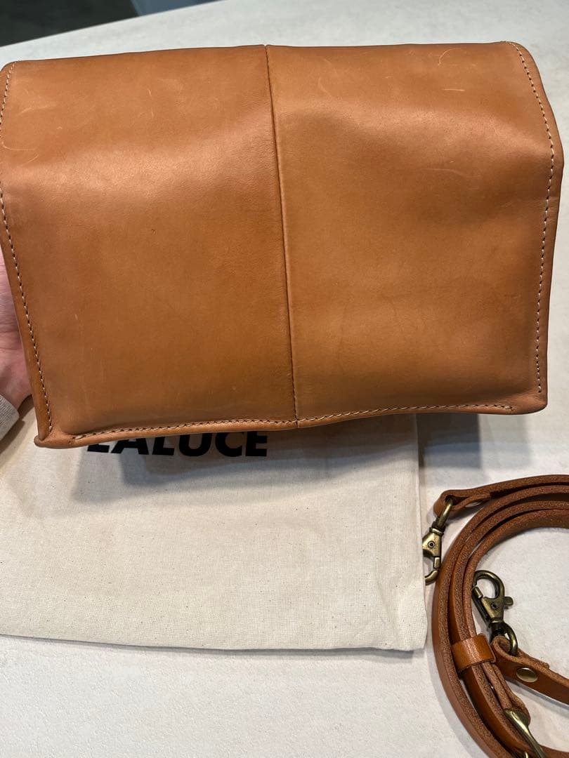 Laluce（ラルーチェ） バゲットバッグ ヌメ革 ショルダーバッグ