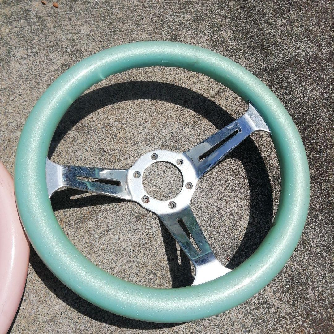 ノーブランド 社外ステアリング２個　ホーンボタン１個