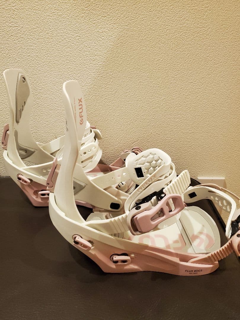 21ー22 FLUX フラックス GX レディース Sサイズ　ホワイト　ピンク