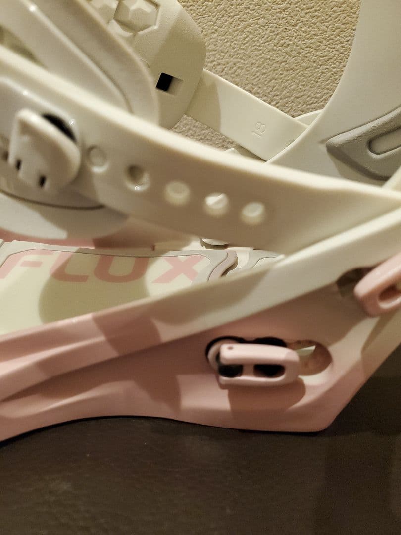 21ー22 FLUX フラックス GX レディース Sサイズ　ホワイト　ピンク