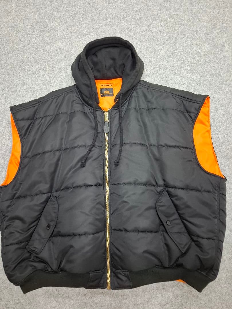 グ*ム様 VETEMENTS 17ss ノースリーブ ボンバージャケット ma-