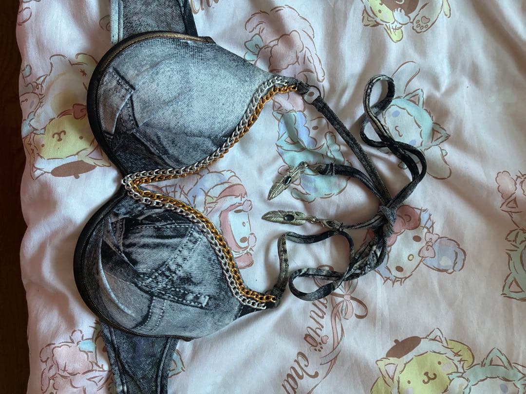 デニム風ブラトップ チェーン付き グレーd.i.a