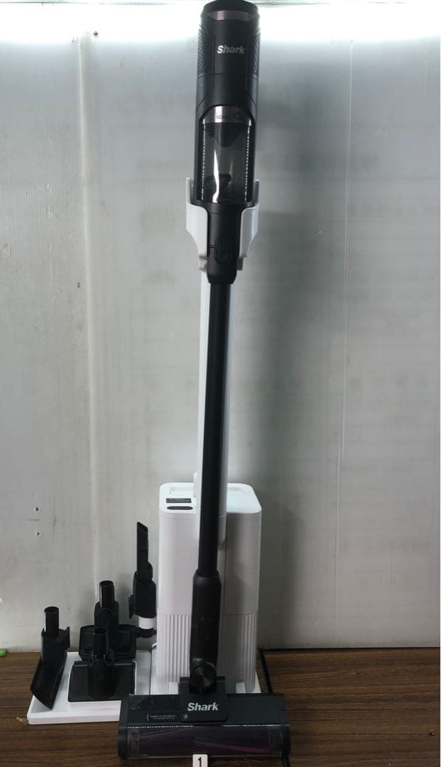 Shark 掃除機　CLEAN SENSE IQ IW3145J 送料無料