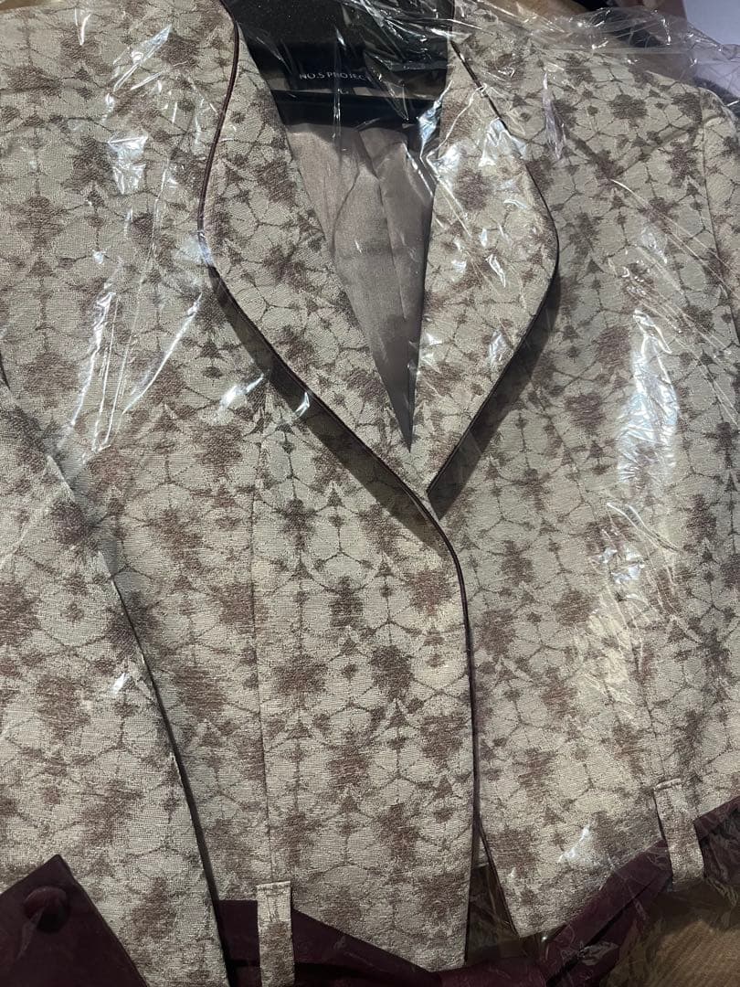 【新品未着用】ベルスリーブジャケット・Lサイズ