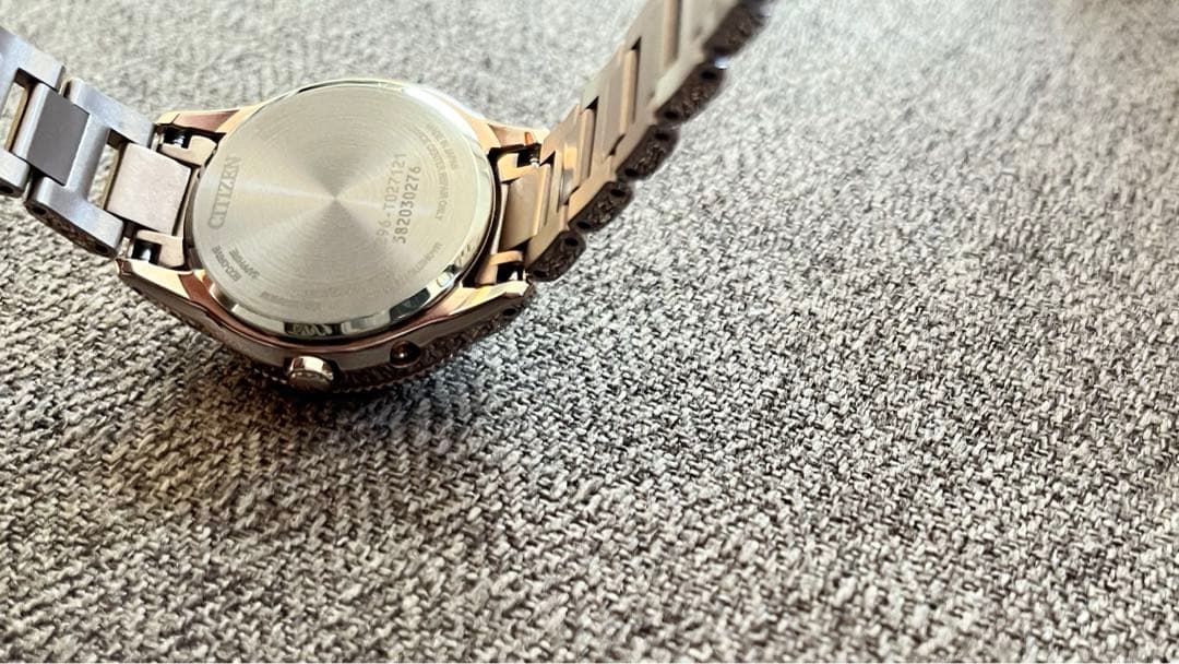 【11/24限定値下げ】CITIZEN シチズン xC 腕時計 【ベルト調整済】