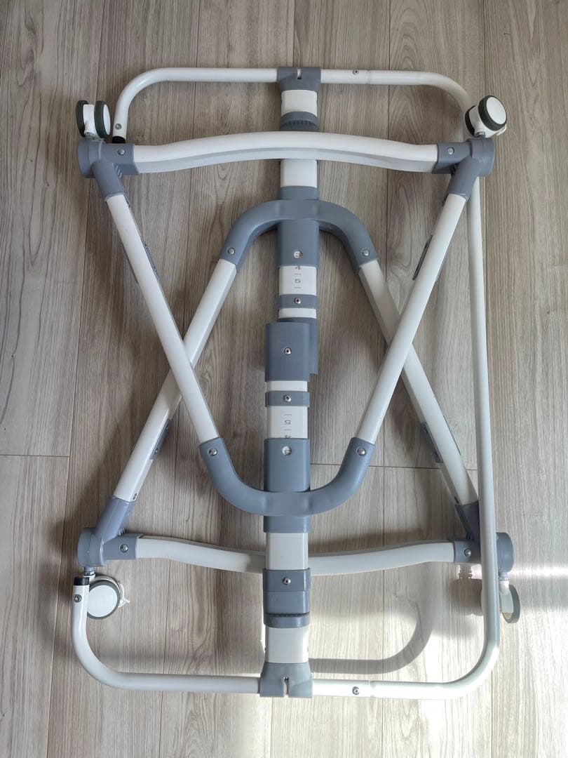 Vinona メッシュサイド ベビーベッド