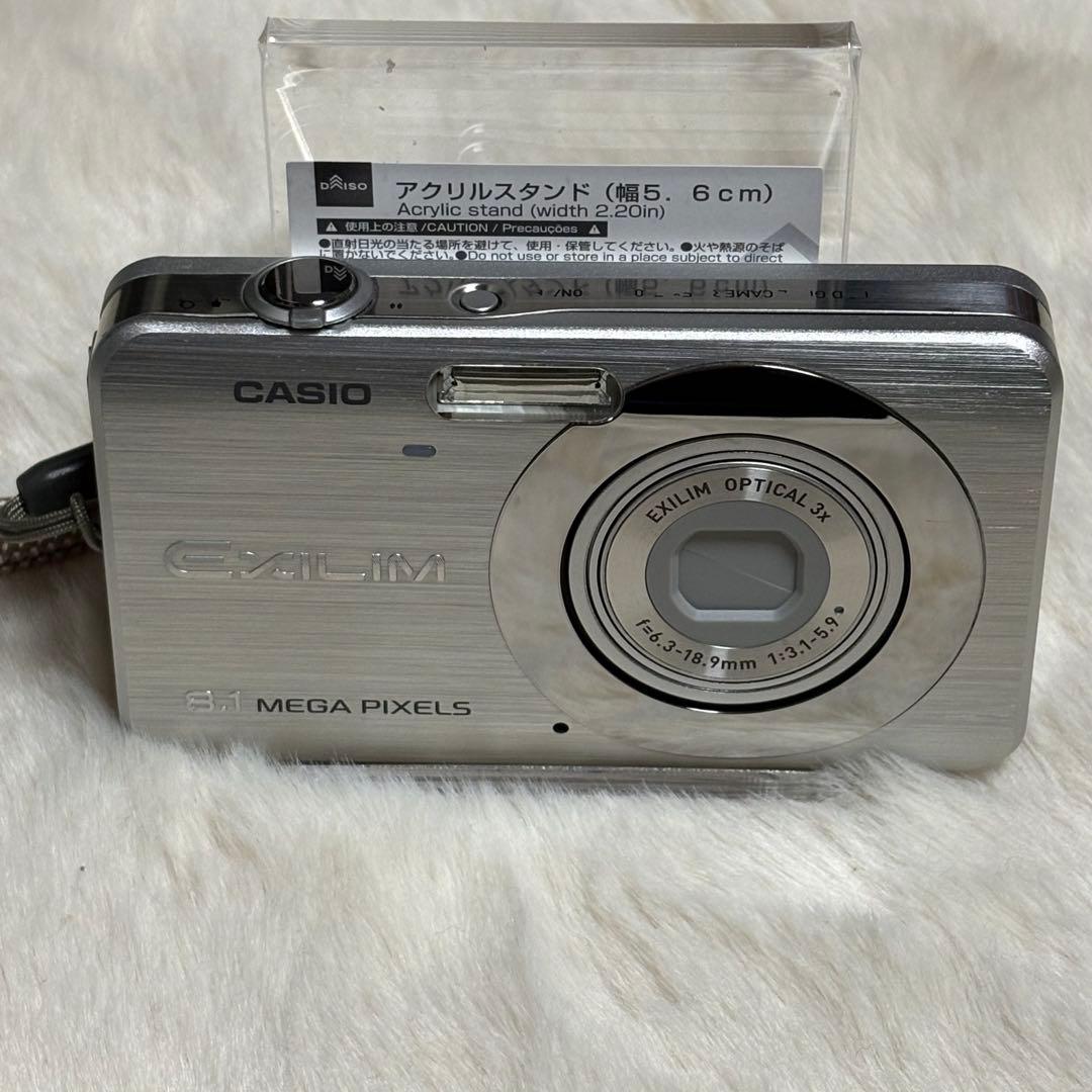 ⭐️CASIO⭐️ EXILIM EX-Z80 コンパクトデジカメ　シルバー