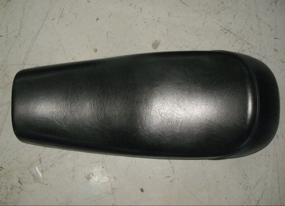 sr400 シート デイトナ　オフィシャル　カフェ　ボバー　2％ チョッパー