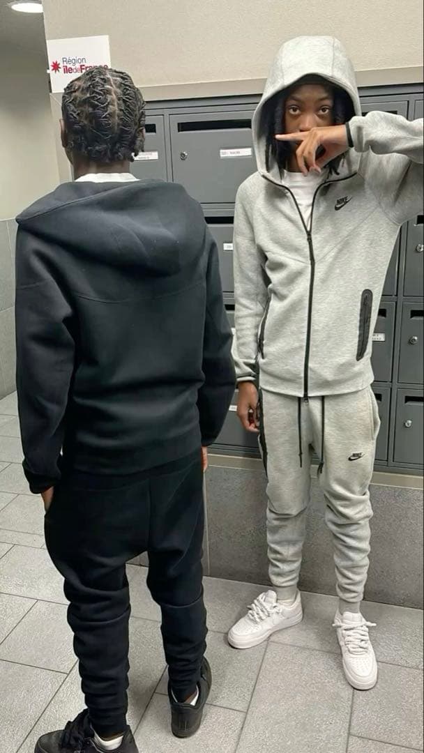 【廃盤】NIKE ナイキ テックフリース 上下Lセットアップ グレー