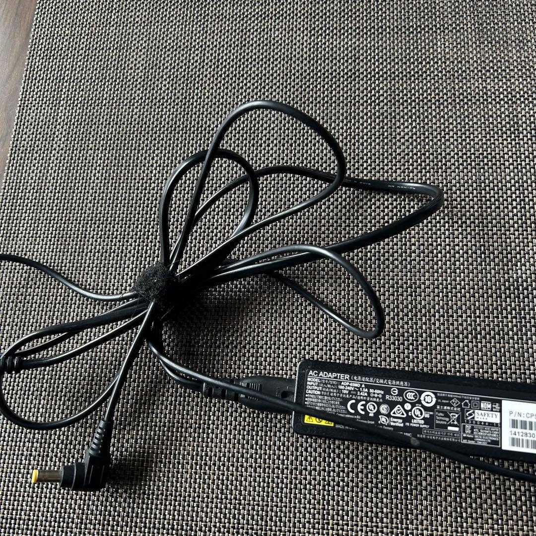 富士通ノートPC LIFEBOOK 白　初期化済　メモリ増設　SSD換装