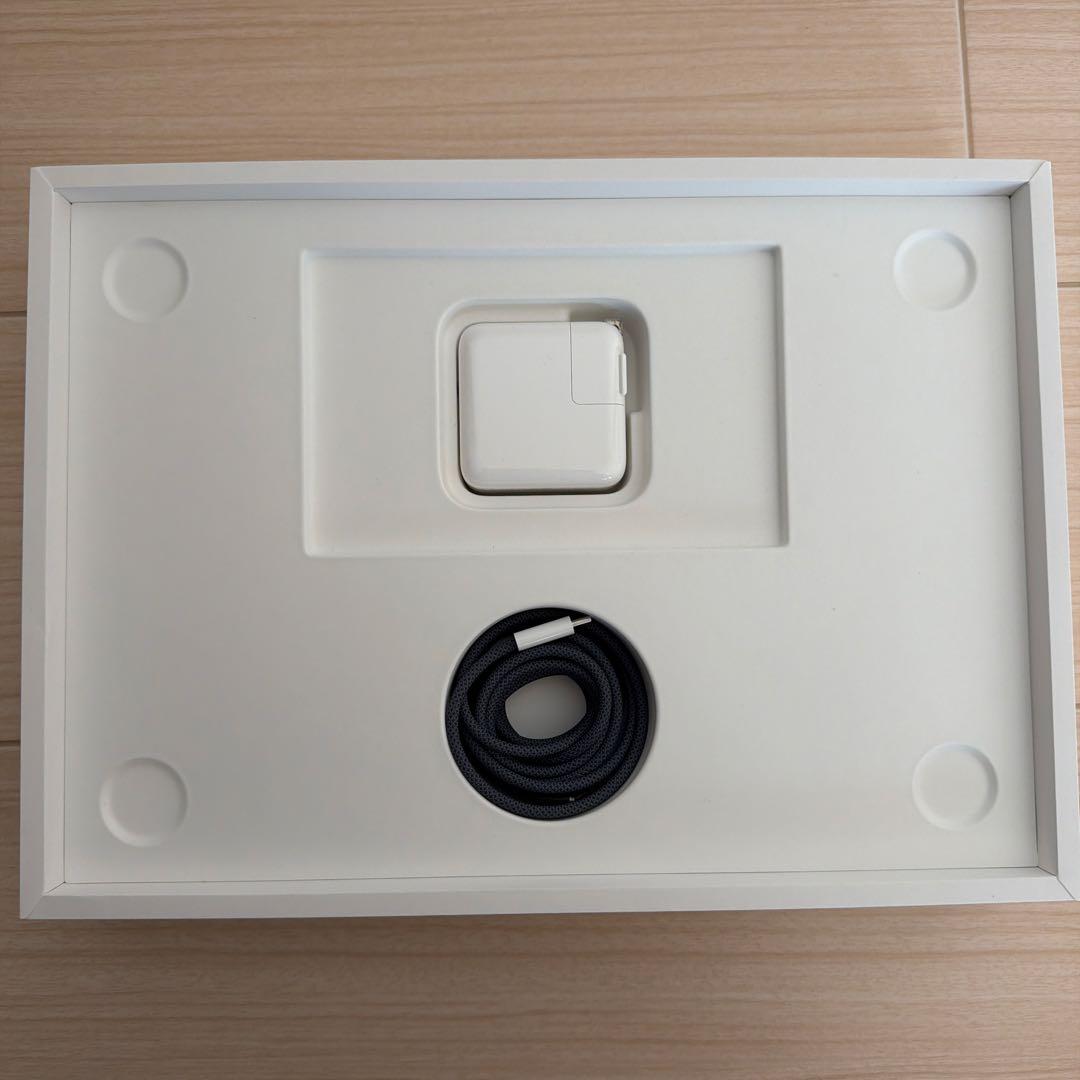 【美品】MacBook Air M3 13インチ ミッドナイト 16/256GB