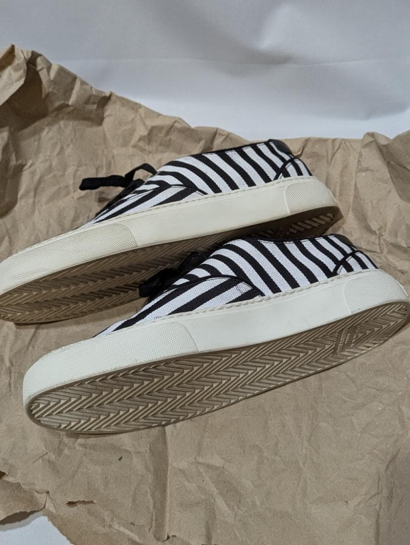 SAINT LAURENT ストライプスニーカー