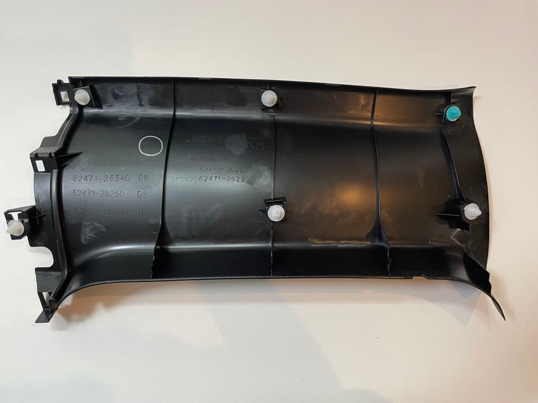 送料込　新車取り外し　ハイエース　ダークプライム2 左右Dピラー　ナロー