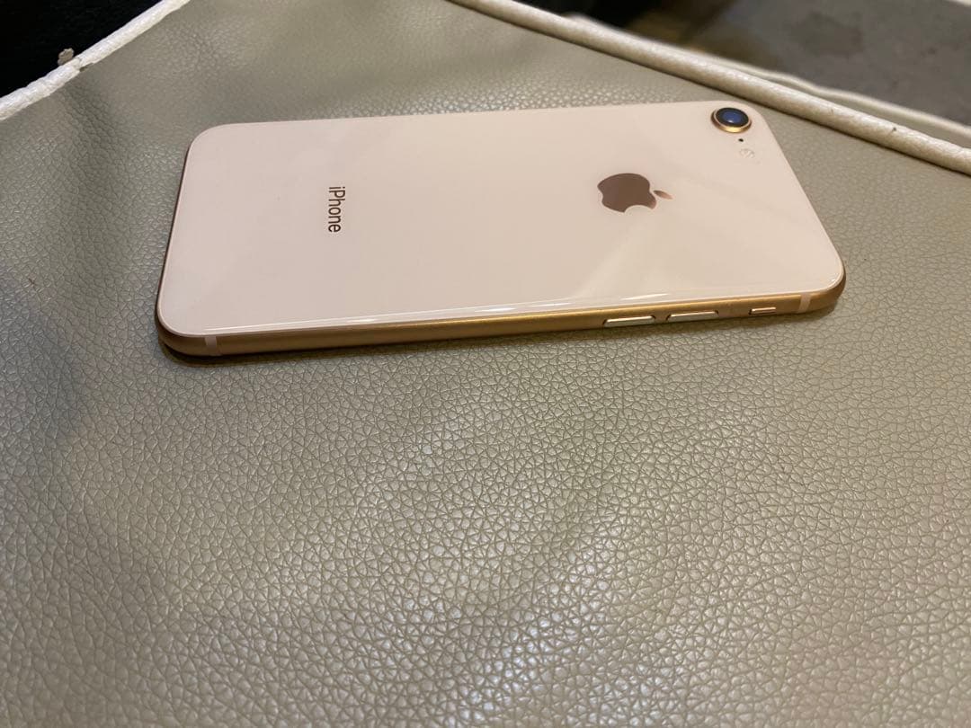 Apple iPhone 8 64GB ゴールド　SIMフリー 本体