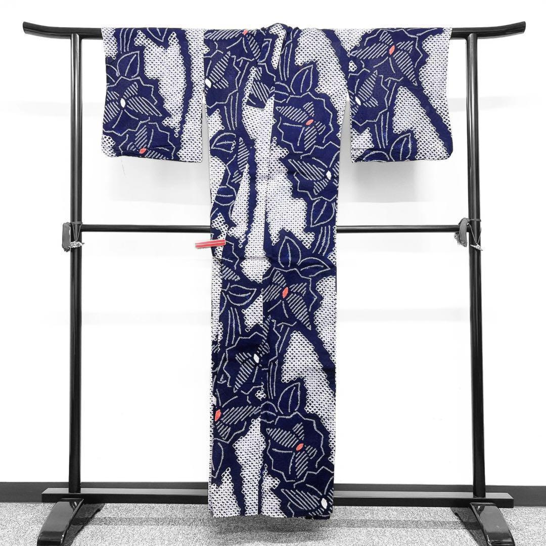 浴衣　有松鳴海絞り　流線　蝶　花　ネイビー系　着物　054w d