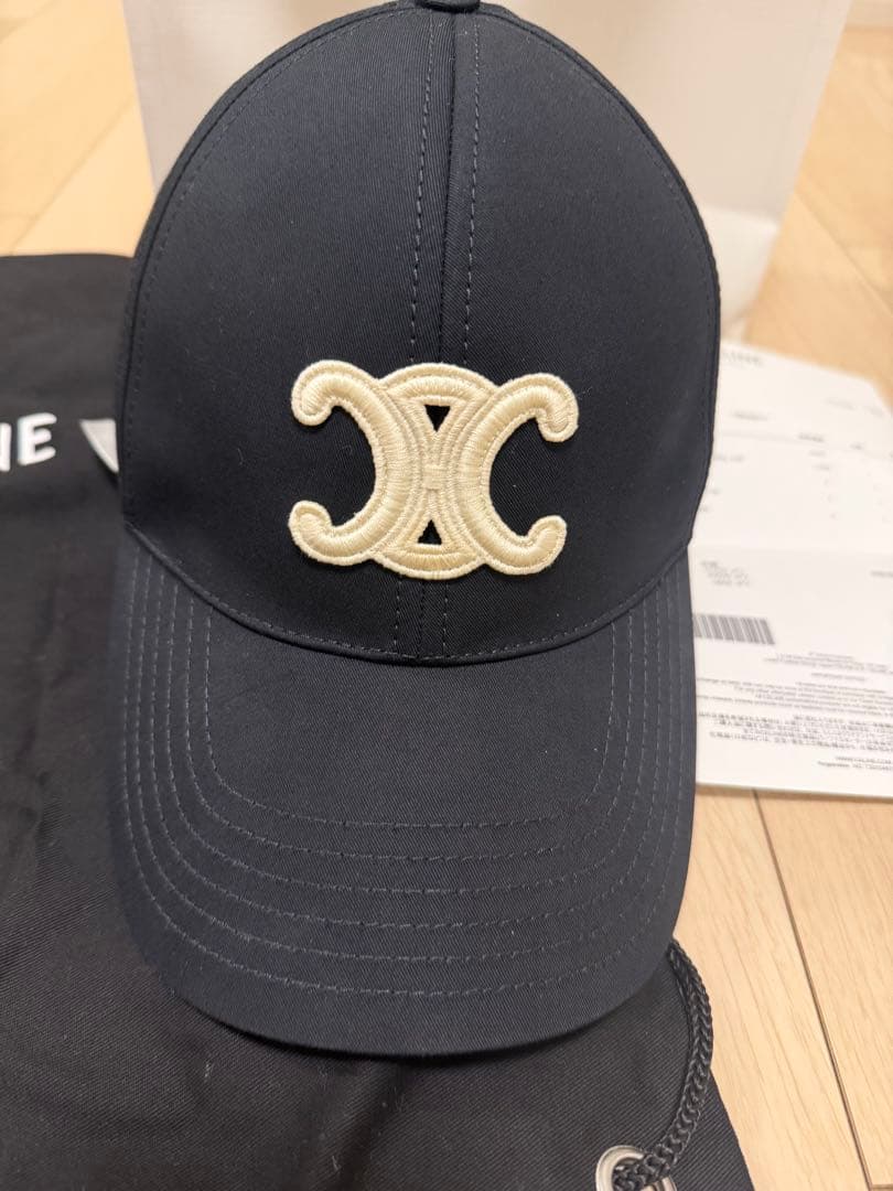 【美品】CELINE ブラック ベースボールキャップ