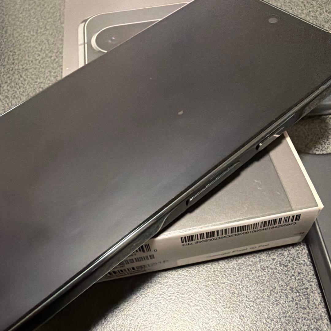 Google Pixel 10 Pro ケース付き