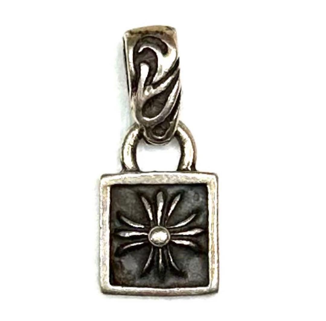 CHROME HEARTSフレームドCHプラスチャーム シルバー 925