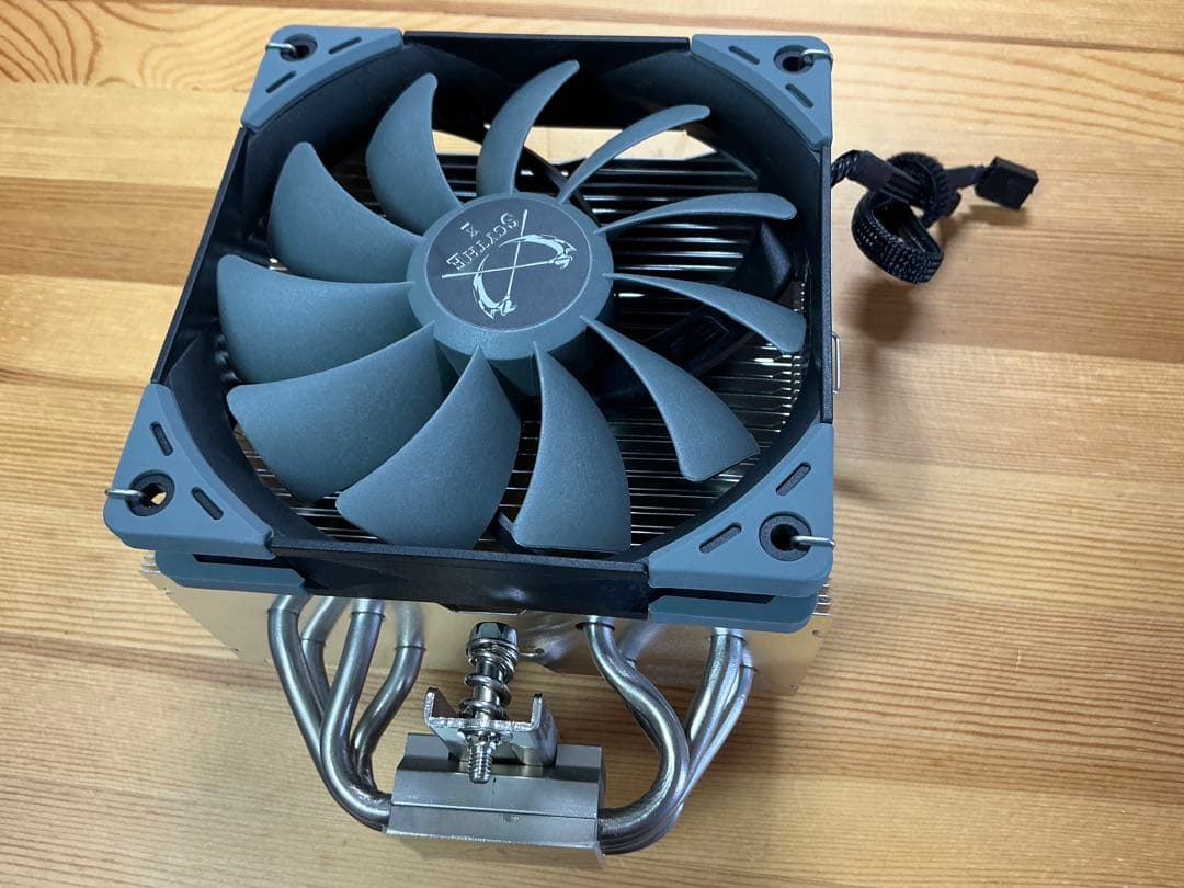 GIGABYTE マザーボード、Intel CPU、CPU クーラー