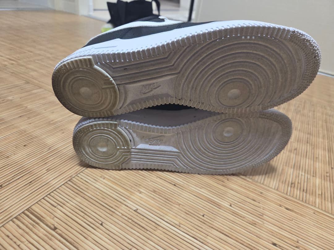 靴 NIKE AIR FORCE 1 '07 BLACK/WHITE