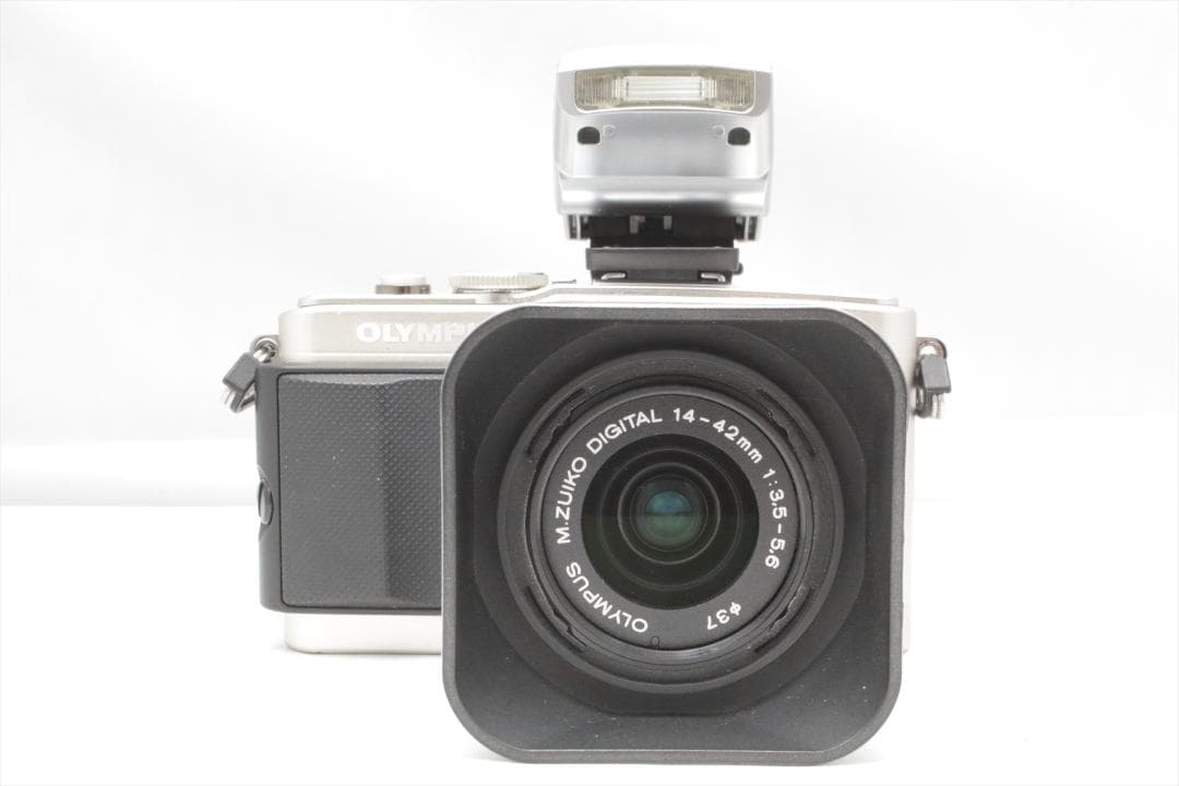 シャッター少！OLYMPUS PEN Lite E-PL6 　レンズセット