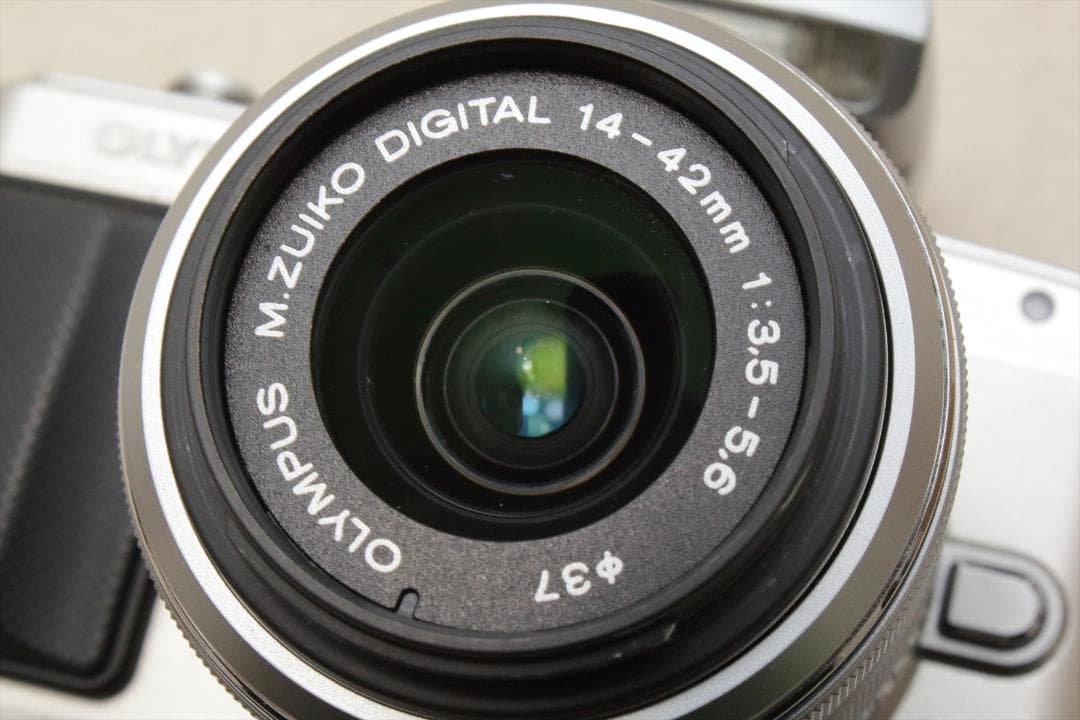 シャッター少！OLYMPUS PEN Lite E-PL6 　レンズセット