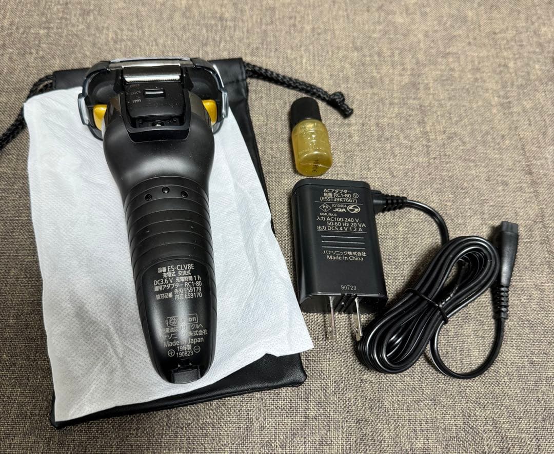 [未使用]パナソニック ラムダッシュ シェーバー 5枚刃 ES-CLV8E-S