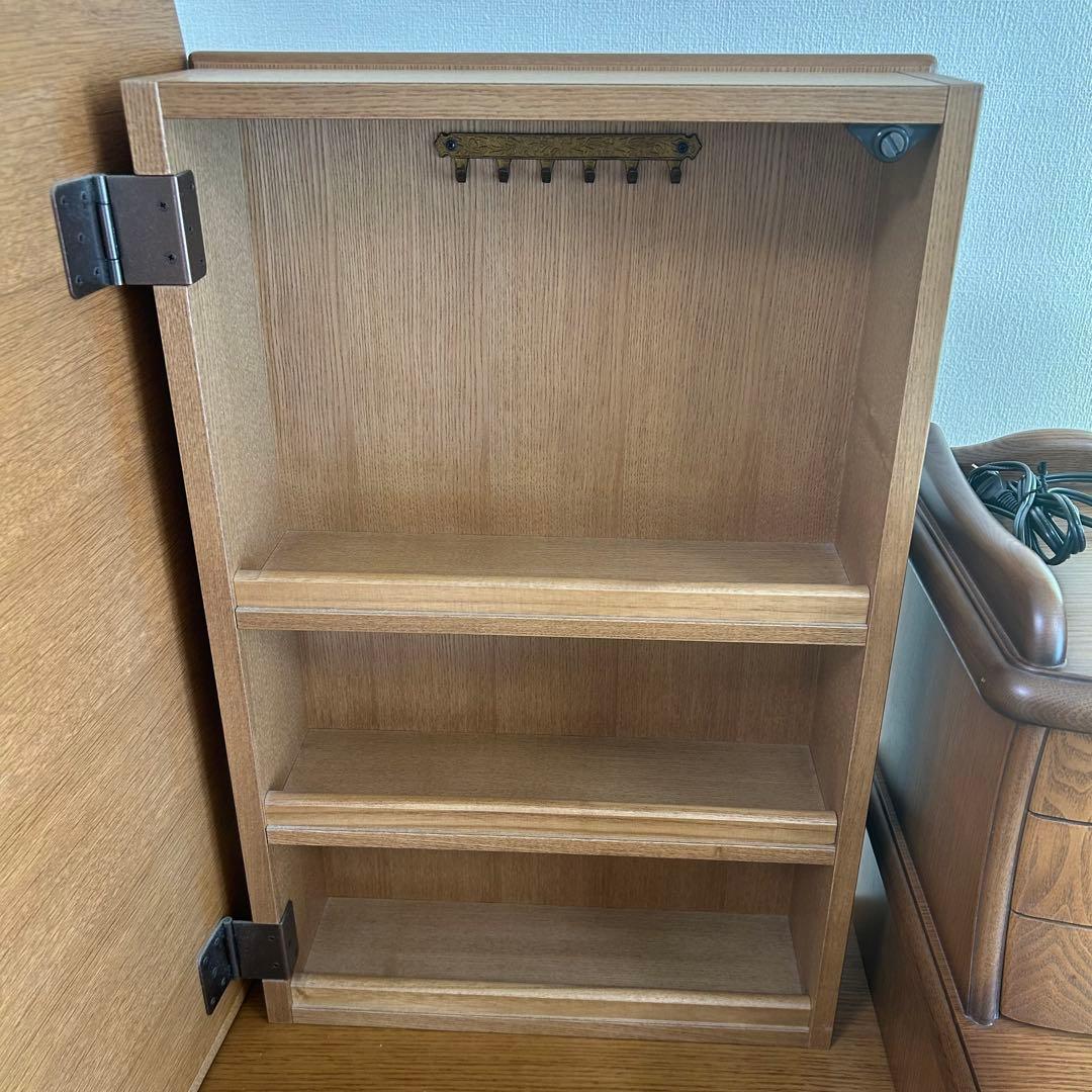 猫脚ドレッサー　高級　アンティーク　レトロランプ付　開き鏡　ヨーロピアンイタリア