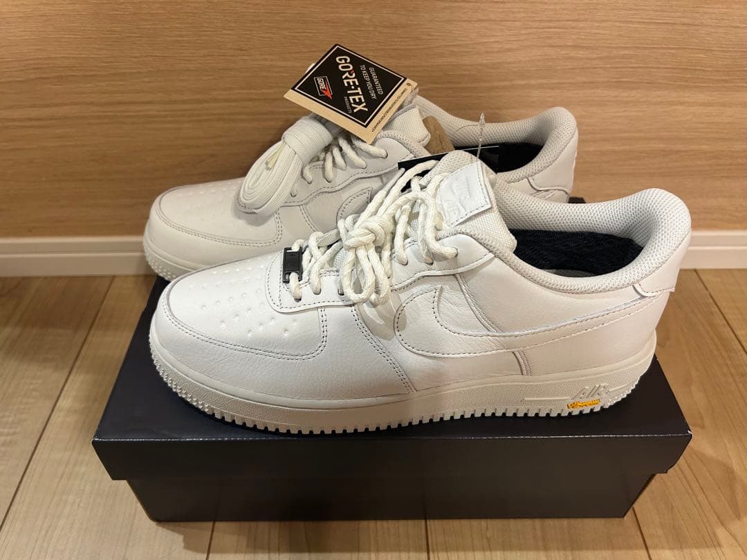 【新品・未使用】ナイキ エアフォース1 ロー ゴアテックス ビブラム　28センチ