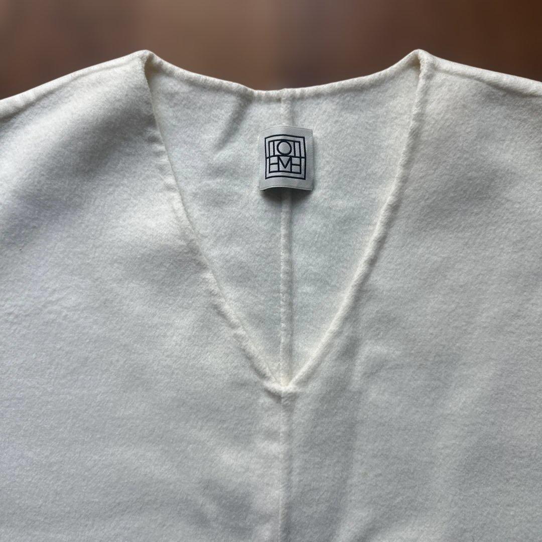 m*い様 TOTEME アイボリー Vネックニット XS カシミヤ