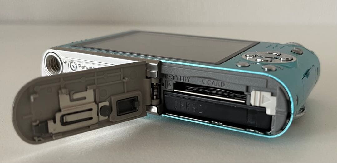 【セール】美品Panasonic LUMIX DMC-FX66ブルーデジカメ