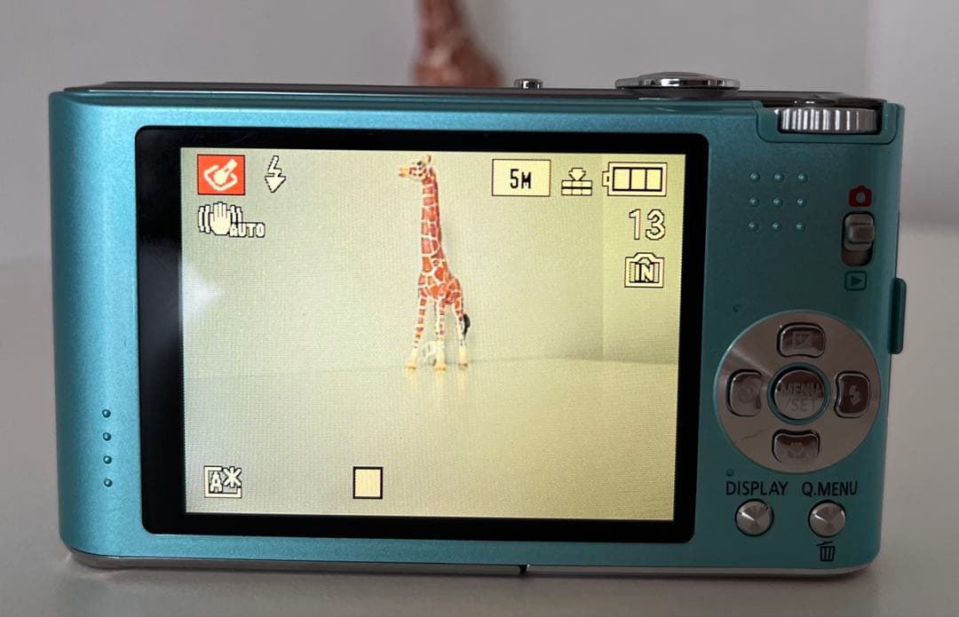 【セール】美品Panasonic LUMIX DMC-FX66ブルーデジカメ