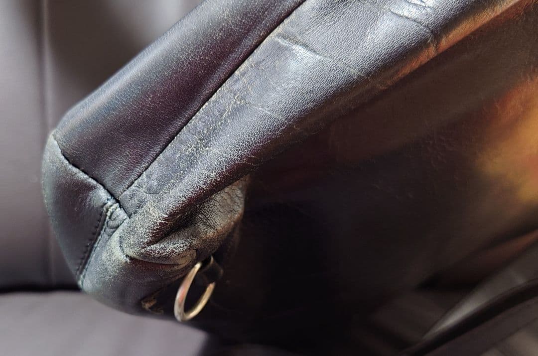 【GAULTIER】がま口レザーバッグ 袋付き