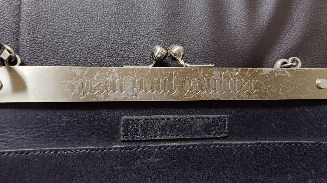 【GAULTIER】がま口レザーバッグ 袋付き