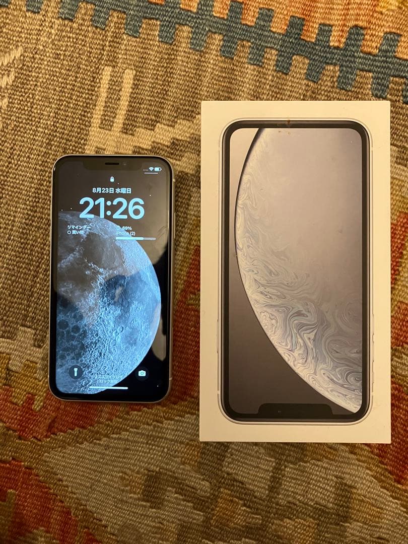 iPhone XR White 64 GB SIMフリー