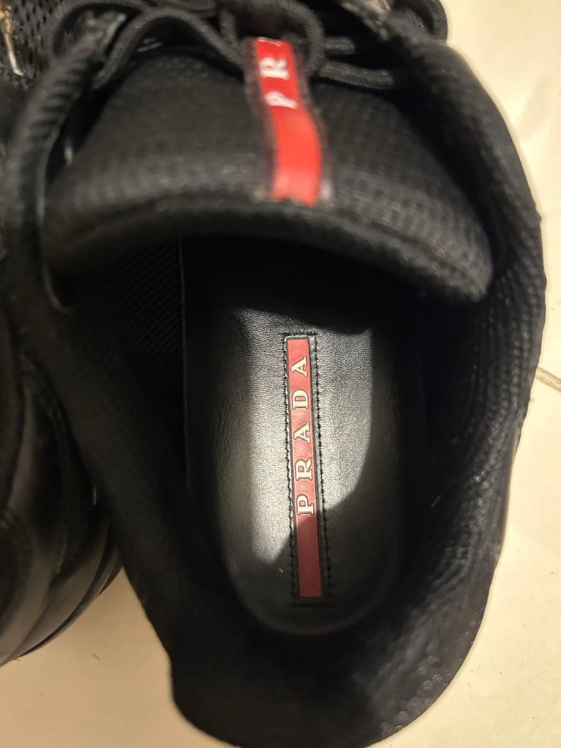 PRADA ブラック スニーカー