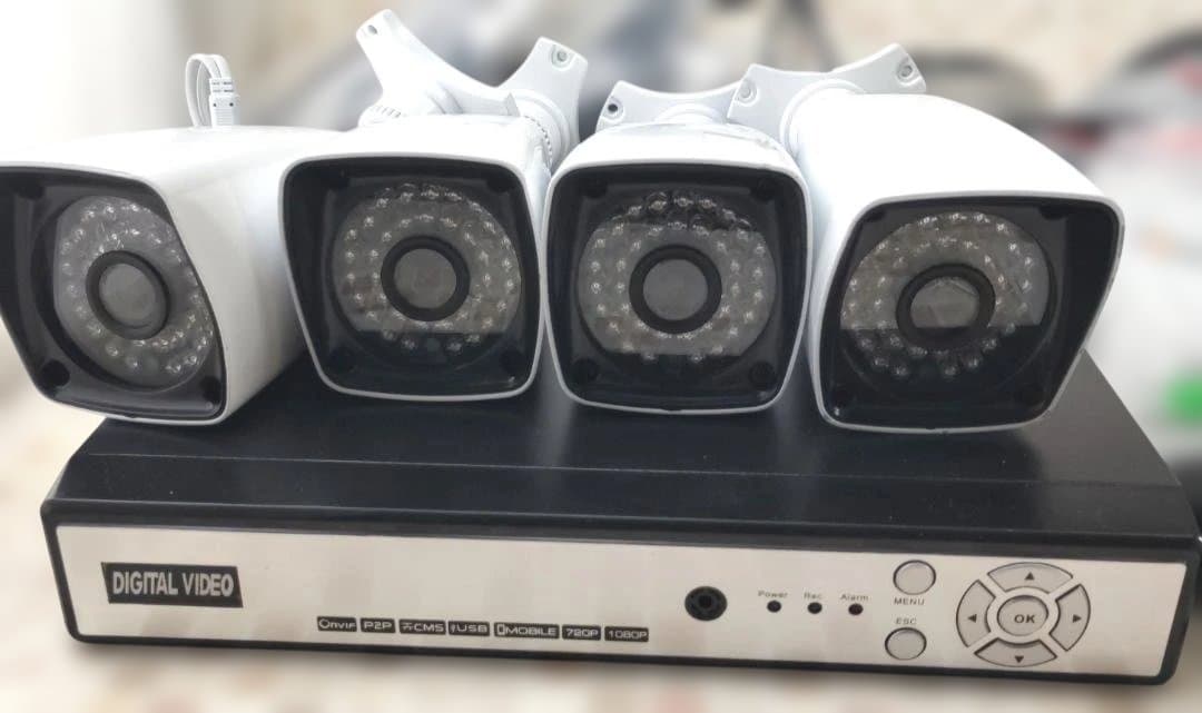 ☆彡防犯カメラ　４台　録画装置セット　ＨＤＤ２ＴＢ搭載　TL-J5304T